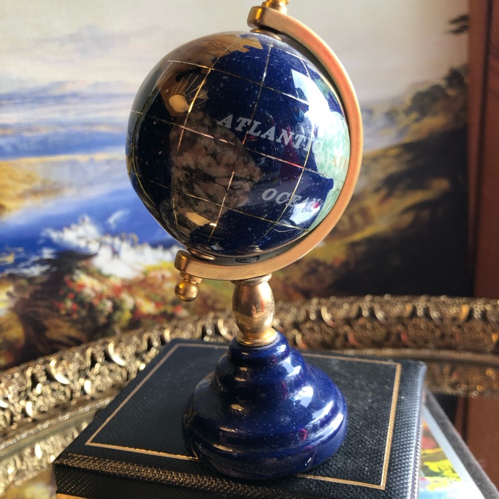 🌎ADORABLE Mini Blue Globe on Stand 🌎